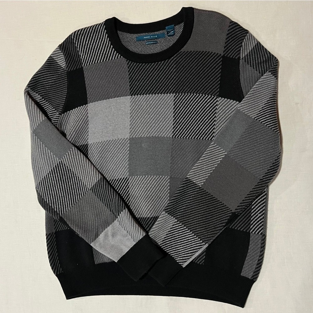 Perry Ellis Mens XL Gray Black Plaid Crewneck Sweater Long Sleeve Knit Ribbed